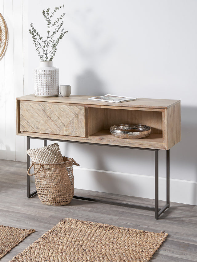 5 Tips For A Cosy Hallway