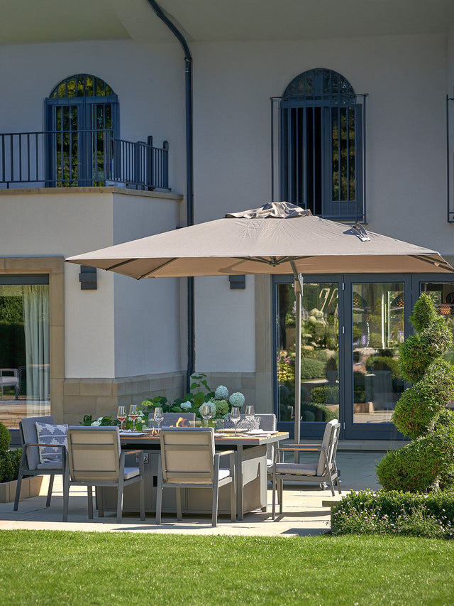 Round, Square or Rectangular Parasol: Which Shape Is Right for You?