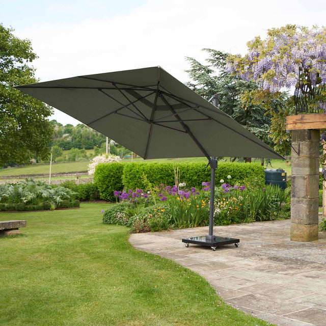 Platinum Challenger Premium Lush Green 3.5 x 2.6m Rectangular Parasol