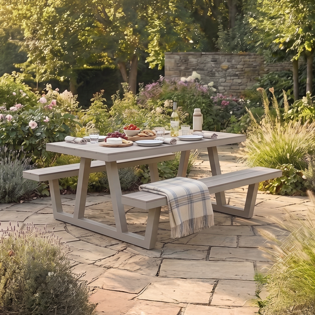 Amari Outdoor Bench