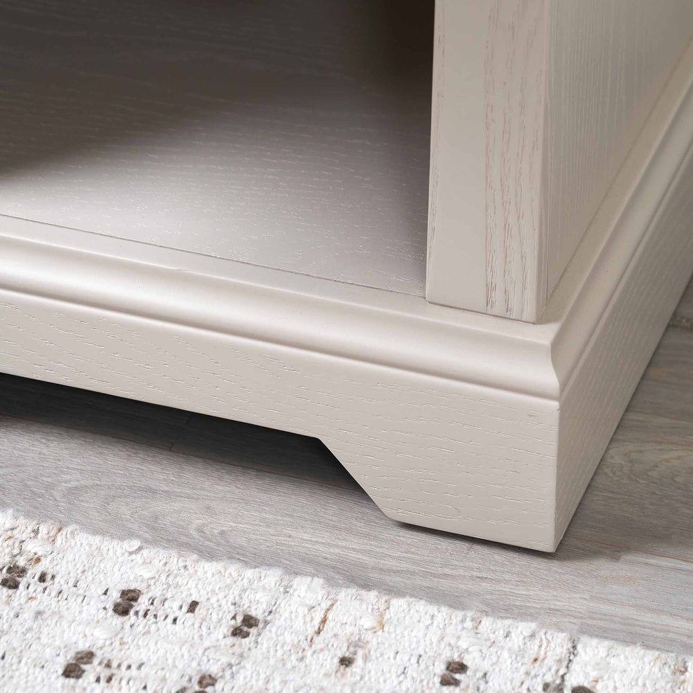 Stanton Oak and Parchment Wood Bedroom Furniture Set