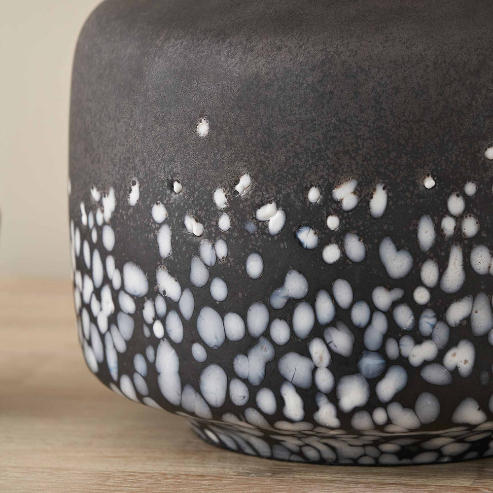 Ash Black and White Glass Table Lamp Base