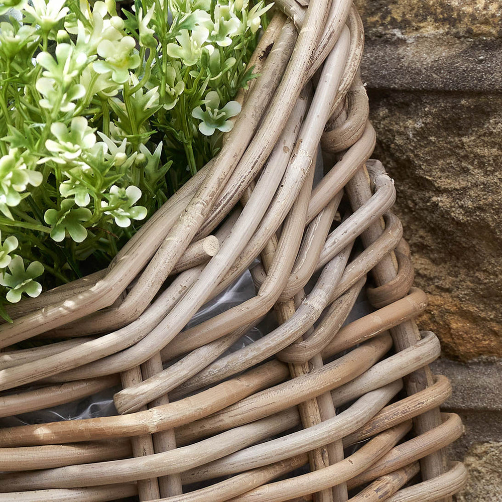 Malee Indoor Outdoor Grey Kubu Droplet Shaped Wall Planter