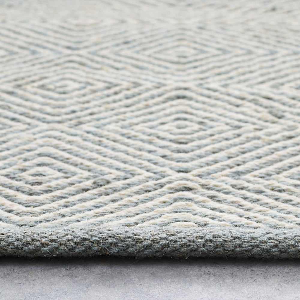 Ruma Jhana Sky Grey Rug | Rūma