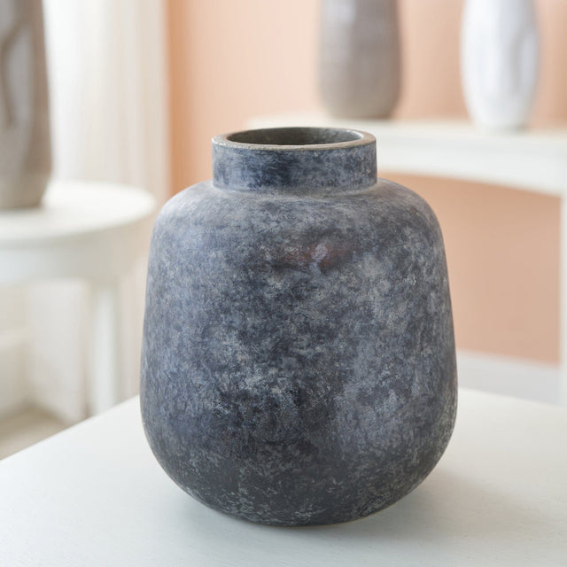 https://www.ruma.co.uk/cdn/shop/files/ruma-home-accents-lois-textured-volcanic-effect-grey-stoneware-vase-40560397484245_640x.jpg?v=1700047927
